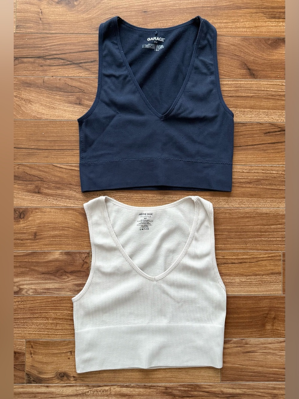 Garage & Ardene Ribbed V-Neck Crop Top Bundle Size S